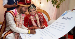 ১৫ দিন পর পর শপিংয়ের চুক্তিতে বিয়ে করলেন কনে ১৫ দিন পর পর শপিংয়ের চুক্তিতে বিয়ে করলেন কনে