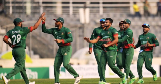 ইংল্যান্ডকে স্তব্ধ করে জিতল বাংলাদেশ