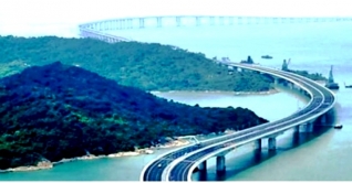 হাওরবাসীর ভাগ্য খুলবে ‘শেখ হাসিনা উড়াল সড়ক’ হাওরবাসীর ভাগ্য খুলবে ‘শেখ হাসিনা উড়াল সড়ক’