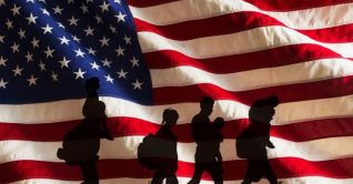 ৫ লাখ ৩০ হাজার অভিবাসীর বৈধতা বাতিল করলেন ট্রাম্প