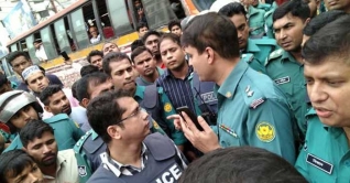 শিশুর লাশ নিয়ে উত্তরায় এলাকাবাসীর সড়ক অবরোধ