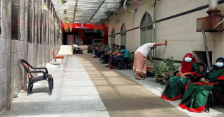 ঢাকা-১৭ উপনির্বাচনে ভোটারের উপস্থিতি কম