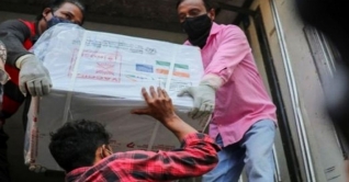 মে`র শুরুতেই আসছে ২১ লাখ ডোজ টিকা মে`র শুরুতেই আসছে ২১ লাখ ডোজ টিকা
