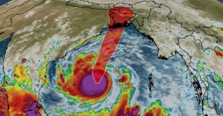 সুপার সাইক্লোনে পরিণত ‘আম্পান’ সুপার সাইক্লোনে পরিণত ‘আম্পান’