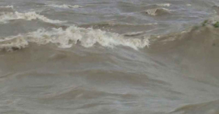 ভোলার ১০ রুটে লঞ্চ চলাচল সাময়িক বন্ধ