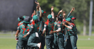 পাওনা আদায়ে বিসিবির দুয়ারে ৫ নারী ক্রিকেটার পাওনা আদায়ে বিসিবির দুয়ারে ৫ নারী ক্রিকেটার