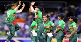 আজ দেশে ফিরছে নারী ক্রিকেট দল আজ দেশে ফিরছে নারী ক্রিকেট দল