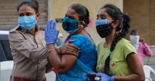 ভারতে একদিনে সর্বোচ্চ প্রাণহানি, মৃত্যু ৩ লাখ ছাড়াল ভারতে একদিনে সর্বোচ্চ প্রাণহানি, মৃত্যু ৩ লাখ ছাড়াল