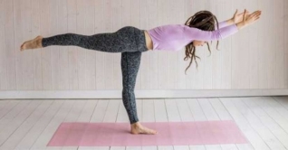 শরীর ও মন সুস্থ রাখতে যোগাসন