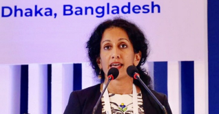 ঢাকায় পৌঁছেছেন মার্কিন ডিএএস আফরিন ঢাকায় পৌঁছেছেন মার্কিন ডিএএস আফরিন