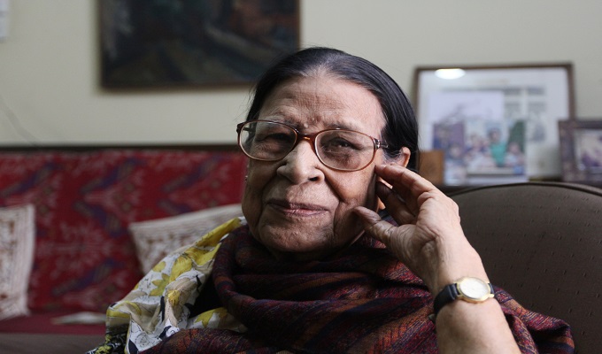 আজ দেশের প্রথম নারী আলোকচিত্রী সাইদা খানমের জন্মদিন