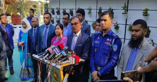 অবাধ ও নিরপেক্ষ নির্বাচন করতে ইসি প্রস্তুত: আনিছুর রহমান অবাধ ও নিরপেক্ষ নির্বাচন করতে ইসি প্রস্তুত: আনিছুর রহমান