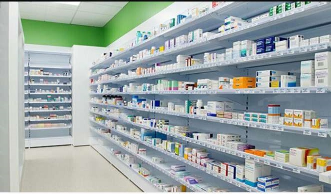 ওষুধের দোকান ছাড়া সন্ধ্যার পর সব বন্ধ