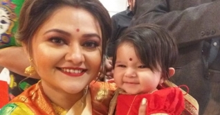 প্রথম বার মেয়ের ছবি প্রকাশ্যে আনলেন কনীনিকা