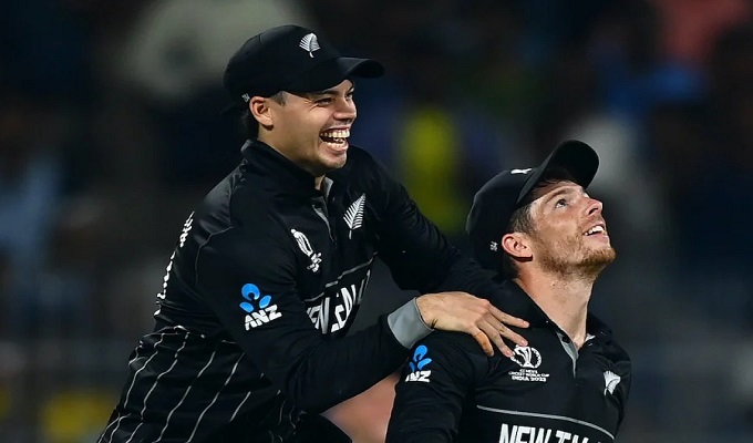 আফগানিস্তানকে গুঁড়িয়ে শীর্ষে নিউজিল্যান্ড