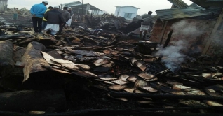 খুলনায় আগুনে পুড়ে বৃদ্ধার মৃত্যু