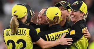 ভারতকে কাঁদিয়ে নারী টি২০ বিশ্বকাপ অস্ট্রেলিয়ার ভারতকে কাঁদিয়ে নারী টি২০ বিশ্বকাপ অস্ট্রেলিয়ার