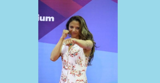 লাল-সবুজের জার্সিতে খেলার স্বপ্ন প্রবাসী বক্সার জিনাতের