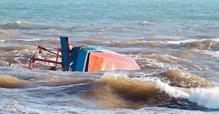 গজারিয়া নদীতে ট্রলারডুবি: মা-মেয়ের মরদেহ উদ্ধার