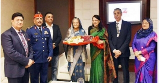 দুবাই এয়ার শো’তে যোগ দিলেন প্রধানমন্ত্রী