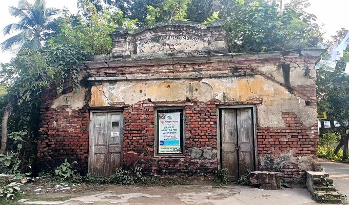 কুমারখালী বালিকা বিদ্যালয়, কুমারখালী, কুষ্টিয়া ।