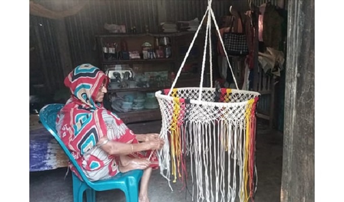 কুমিল্লার দোলনায় সুখের দোলা, আয়ে ৩শ’ পরিবার স্বচ্ছল