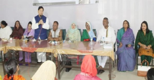 দেশের নারীরা দুর্বার গতিতে এগিয়ে চলছে: পররাষ্ট্রমন্ত্রী দেশের নারীরা দুর্বার গতিতে এগিয়ে চলছে: পররাষ্ট্রমন্ত্রী