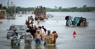 পাকিস্তানে ভারী বৃষ্টি, ২৭ জনের মৃত্যু পাকিস্তানে ভারী বৃষ্টি, ২৭ জনের মৃত্যু