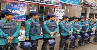 খালেদার জামিন শুনানি: নয়াপল্টনে পুলিশি নিরাপত্তা