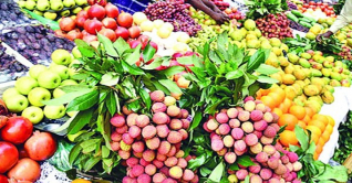 মৌসুমি ফলে ভরপুর কুমিল্লার বিভিন্ন বাজার