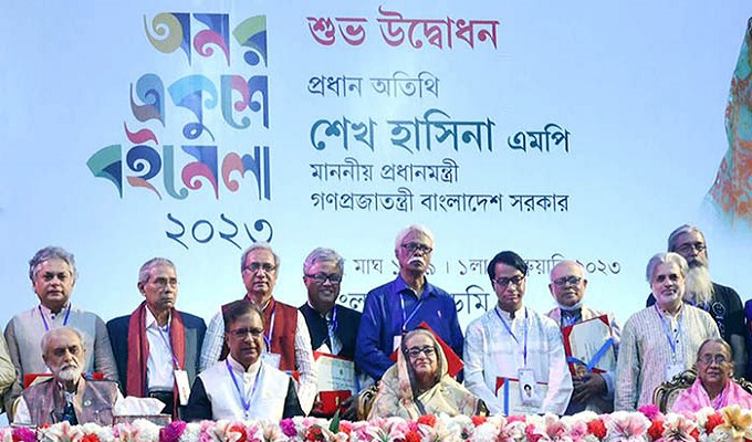 বইমেলায় প্রধানমন্ত্রী শেখ হাসিনা।  ছবি: সংগৃহীত