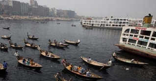 বুড়িগঙ্গায় লঞ্চের ধাক্কায় নৌকাডুবি, দুই নারীসহ মৃত ৩ 