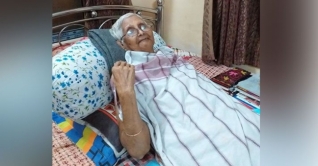 এক বৃদ্ধার আকুতি এবং দেশভাগ : ঝর্ণা মনি এক বৃদ্ধার আকুতি এবং দেশভাগ : ঝর্ণা মনি