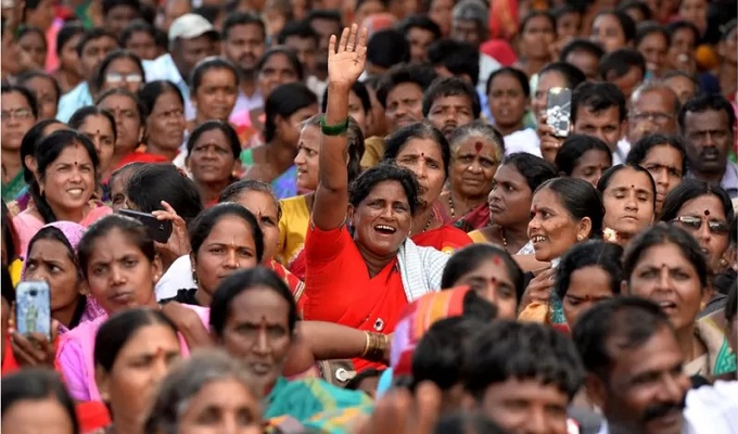 ভারতে প্রতি ২০ মিনিটে ১জন গৃহবধূর আত্মহত্যা 