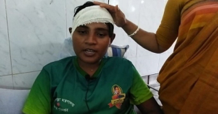 খুলনায় নারী ফুটবল খেলোয়াড়দের ওপর হামলায় যা ঘটেছিল