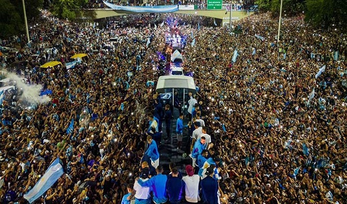 উৎসবে ভাসছে আর্জেন্টিনা