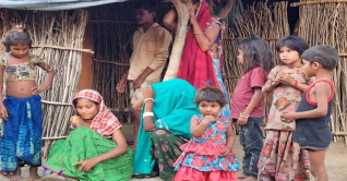 ‘অভিশাপ’ ভেবে মেরে ফেলা হয় কন্যাসন্তানদের, খুনের দায়িত্ব পান ‘মা’