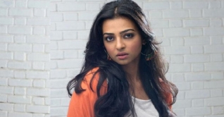 কেরিয়ার নিয়ে সন্তুষ্ট নন রাধিকা