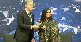 মার্কিন সম্মাননা পেলেন সাংবাদিক রোজিনা