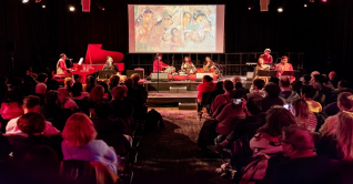 সাড়া জাগিয়েছে সৌধের ‘শৃঙ্গার ও পার্থিব প্রণয়ের গান’ সাড়া জাগিয়েছে সৌধের ‘শৃঙ্গার ও পার্থিব প্রণয়ের গান’