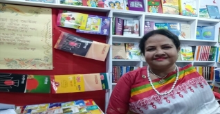 লক্ষ্য ঠিক রেখে স্বপ্ন বাস্তবায়ন করতে হয়: কবি ও প্রকাশক লিলি হক লক্ষ্য ঠিক রেখে স্বপ্ন বাস্তবায়ন করতে হয়: কবি ও প্রকাশক লিলি হক