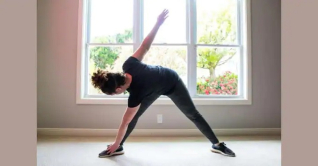 জিমে না গিয়ে বাড়িতেও করা যায় বেশ কিছু শরীরচর্চা জিমে না গিয়ে বাড়িতেও করা যায় বেশ কিছু শরীরচর্চা