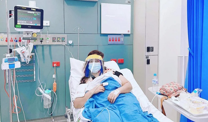 হাসপাতালে অভিনেত্রী শাবনূর।