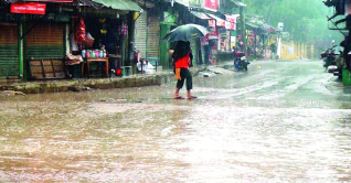 মাঘের শীতে চার বিভাগে বৃষ্টি, জনজীবনে দুর্ভোগ