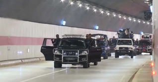 বঙ্গবন্ধু টানেল পাড়ি দিলেন শেখ হাসিনা