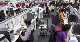 ঈদের আগে শেষ কর্মদিবস আজ ঈদের আগে শেষ কর্মদিবস আজ