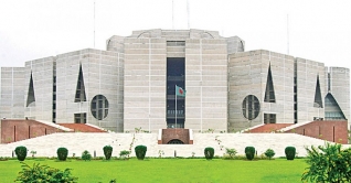 মুক্তিযোদ্ধাদের বাড়ি দেবে সরকার