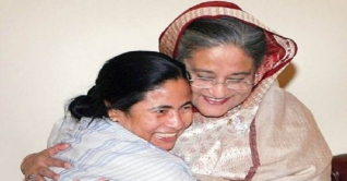 ইডেনে একসঙ্গে খেলা দেখবেন হাসিনা-মমতা ইডেনে একসঙ্গে খেলা দেখবেন হাসিনা-মমতা