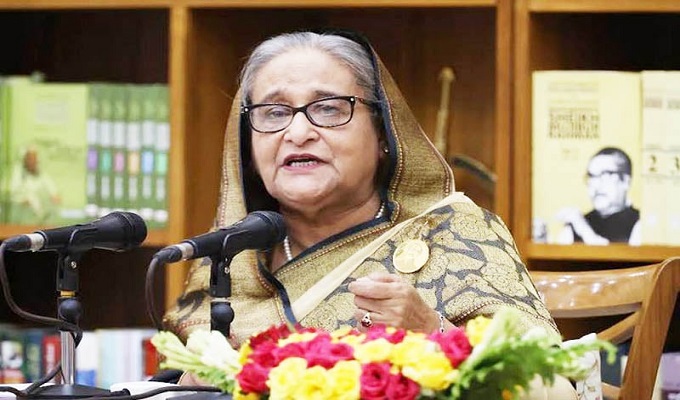 সংবাদ সম্মেলনে বক্তব্য রাখছেন প্রধানমন্ত্রী শেখ হাসিনা।