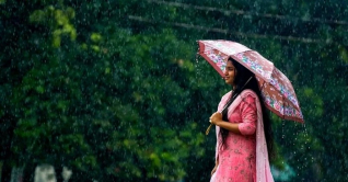 তিন বিভাগে বজ্রবৃষ্টির আভাস, কমতে পারে তাপমাত্রাও